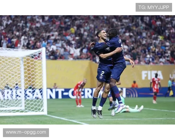 勒沃库森欧冠防守崩盘，场均失球3.33暴露体系隐患