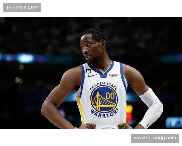 勇士第三节攻防效率突变,科尔调整阵容轮换见效 勇士第三节攻防效率突变,科尔调整阵容轮换见效